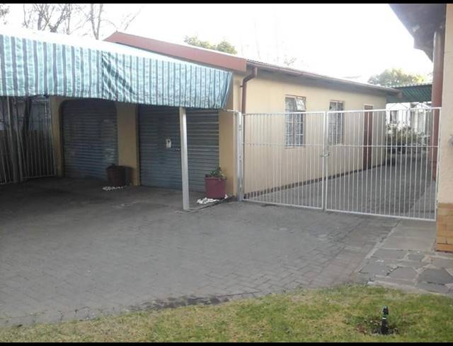 4 BEDROOM HOUSE FOR SALE IN PARK WEST